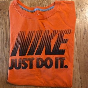 Nike T-Shirt